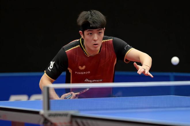 持镇定和专 持镇定和专